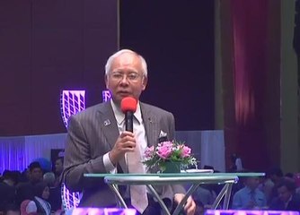 "Penjawat Awam perlu kekal fokus" - Najib Razak