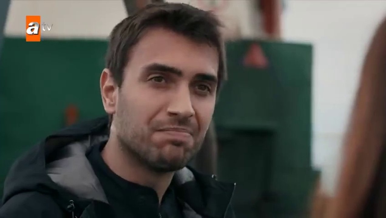 Mar Negro ( Fugitiva ) Cap 9 completo audio en español