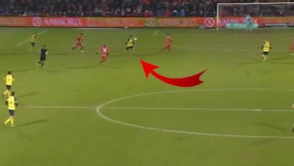 Ay-Yıldızlı formayı giydirmek şart oldu! Dünya, Türk futbolcunun akılalmaz golünü konuşuyor