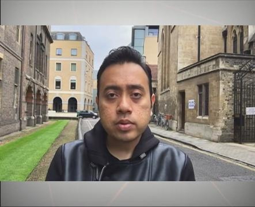 Warga UK mengundi