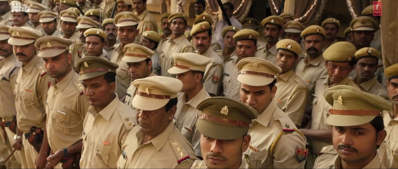 Saare Bolo Bewafa (Teaser) Bachchhan Paandey |Akshay Kriti B Praak Jaani |Sajid N Farhad S Bhushan