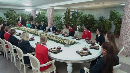 Blinken promete mais apoio à Ucrânia face às ameaças de Putin