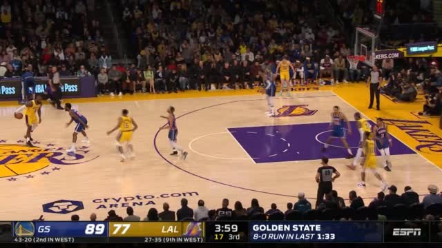 LeBron continues to defy age with two huge slams