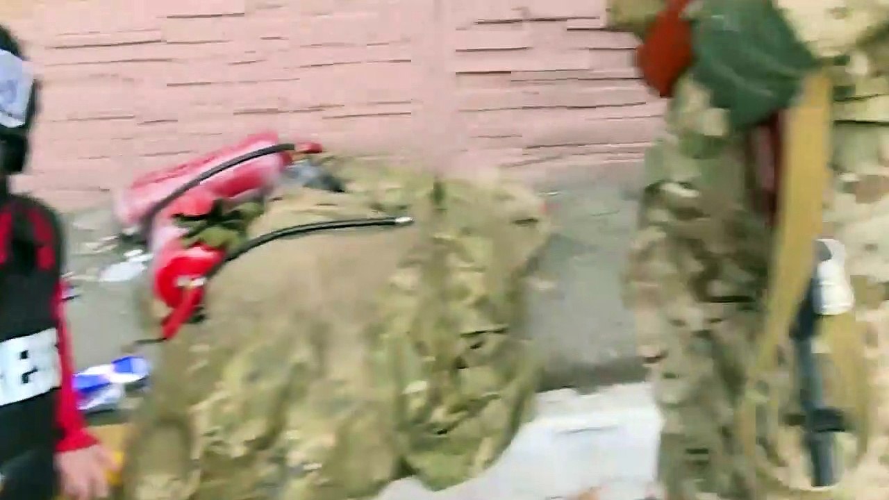 TRT Haber ekibinin yakınına bomba düştü