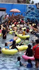 Serunya Main Di Kolam Ombak || Keluarga DAFS