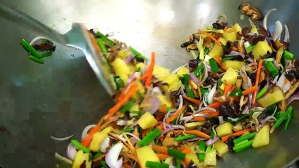 Cooking Skill _ Roasted Chicken Vegetable Noodle In Pan Eating With Hot Sauce So Yummy,cooking