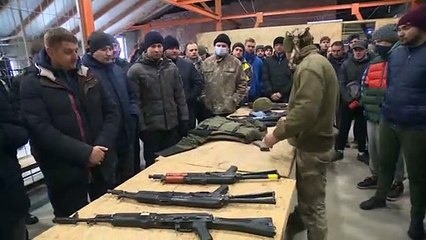 La résistance acharnée des Ukrainiens : Lviv et Kiev se préparent face à l'avancée des Russes