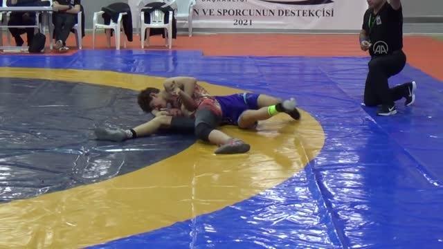 Okul Sporları Gençler B Güreş Türkiye Şampiyonası sona erdi