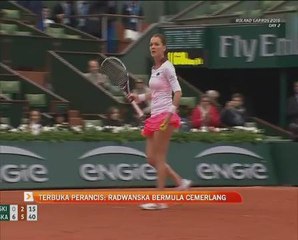 Terbuka Perancis: Radwanska bermula cemerlang