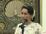 Myanmar's Aung San Suu Kyi walks tightrope over 'Rohingya' question