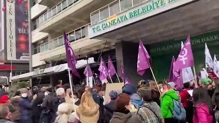 Ankara'da 8 Mart açıklamasına polis müdahalesi