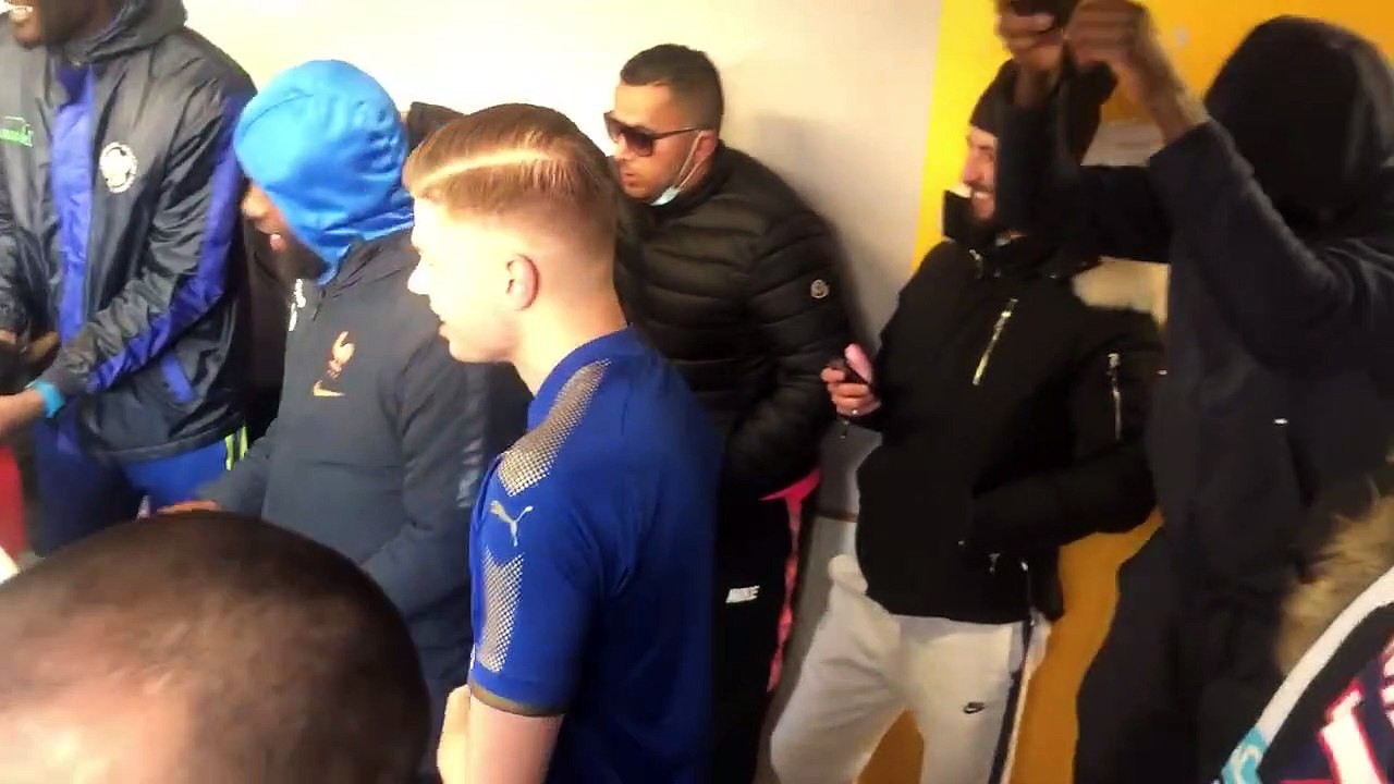 Ambiance dans les vestiaires Champenois après la victoire des seniors A contre Franconville 10-0