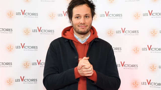 Voici - C'est trop le bonheur : Vianney fait de rares confidences sur son fils dans une vidéo de McFly et Carlito