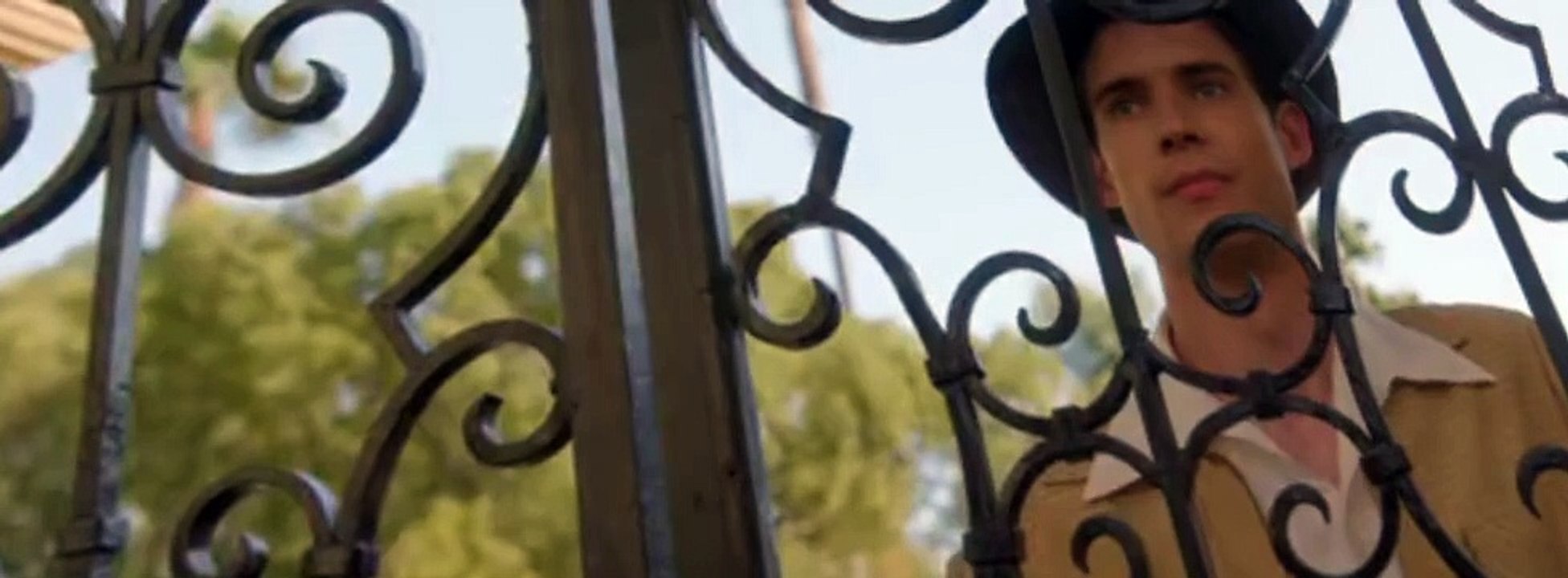 Hollywood S01 E01