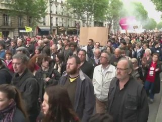 Labour law reform protests turn violent in Paris