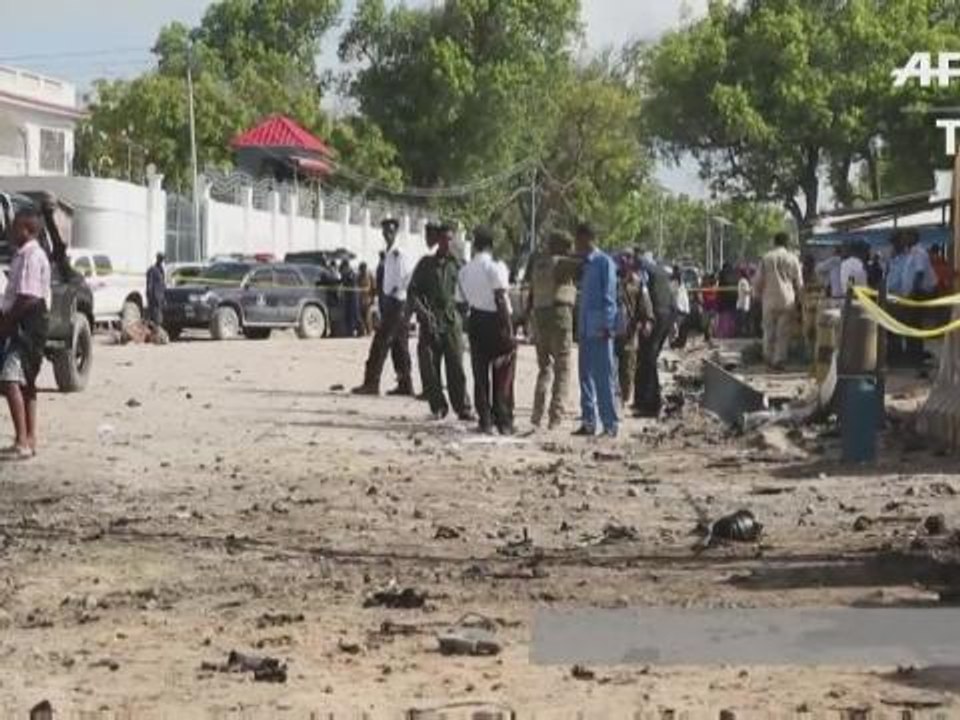 Police, civilians killed in Mogadishu attack