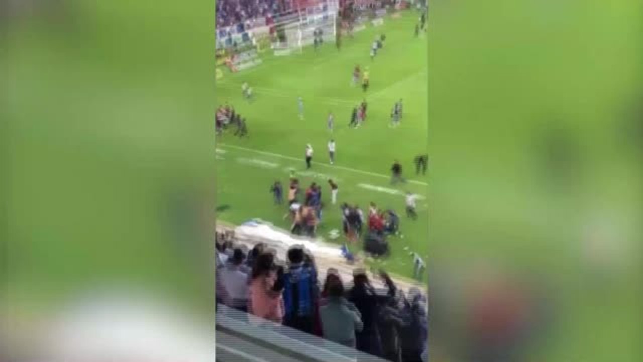 Unfassbar! Fan-Krawalle in Mexiko mit 22 Verletzten