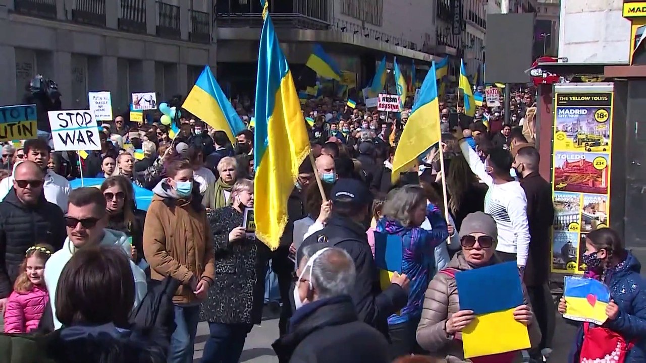 Ukraine invasion: Anti-war demonstrations take place across Europe