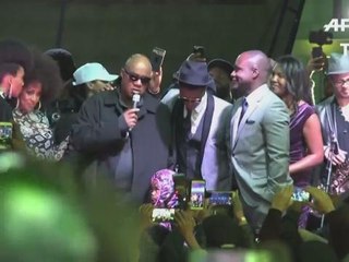 Thousands join Stevie Wonder to pay tribute to Prince in LA