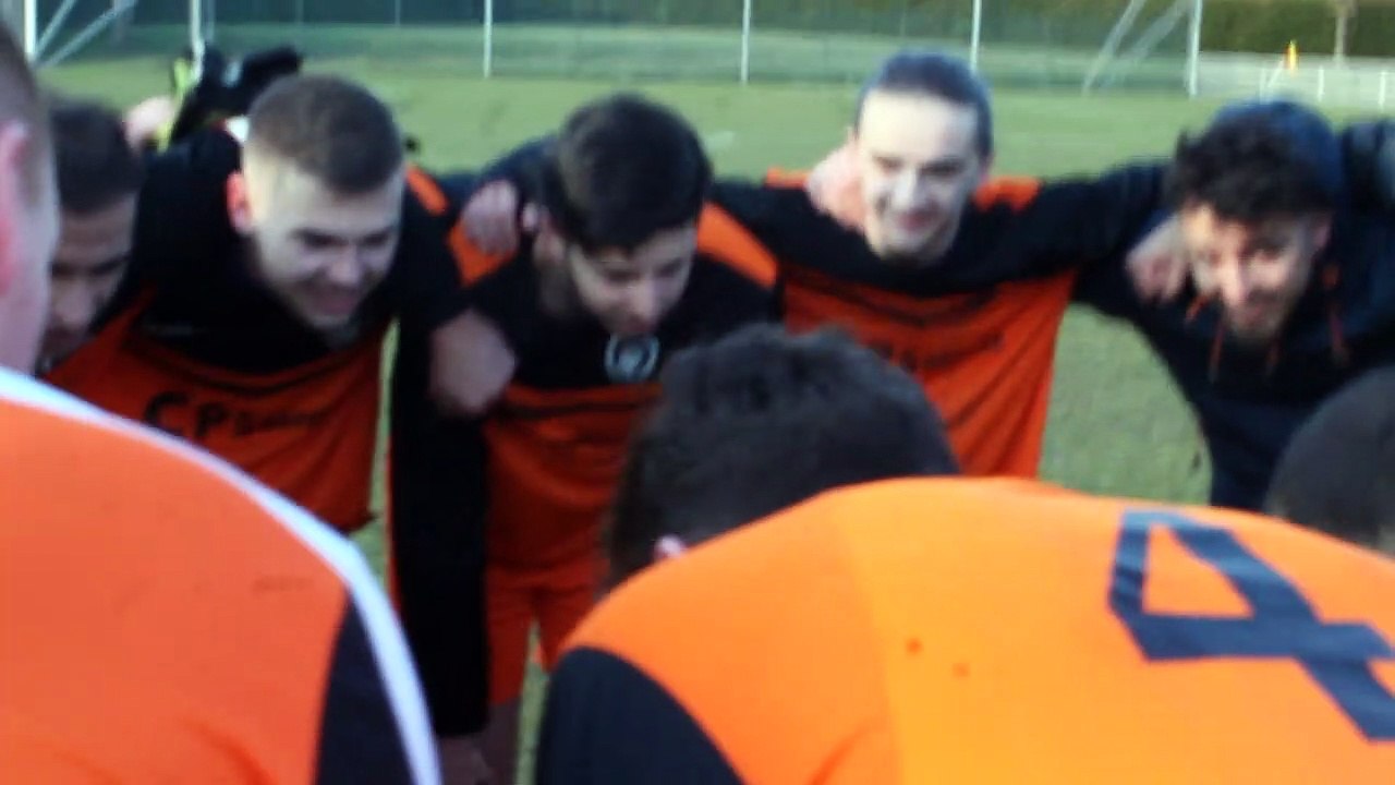 LA JOIE DES SINOIS APRES LEUR VICTOIRE 2 à 1CONTRE ROUSIES EN CHAMPIONNAT