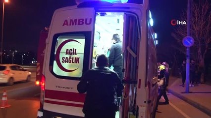 Kadıköy'de milyonlarca TL değerindeki otomobil, park halinde bulunan araçlara çarptı