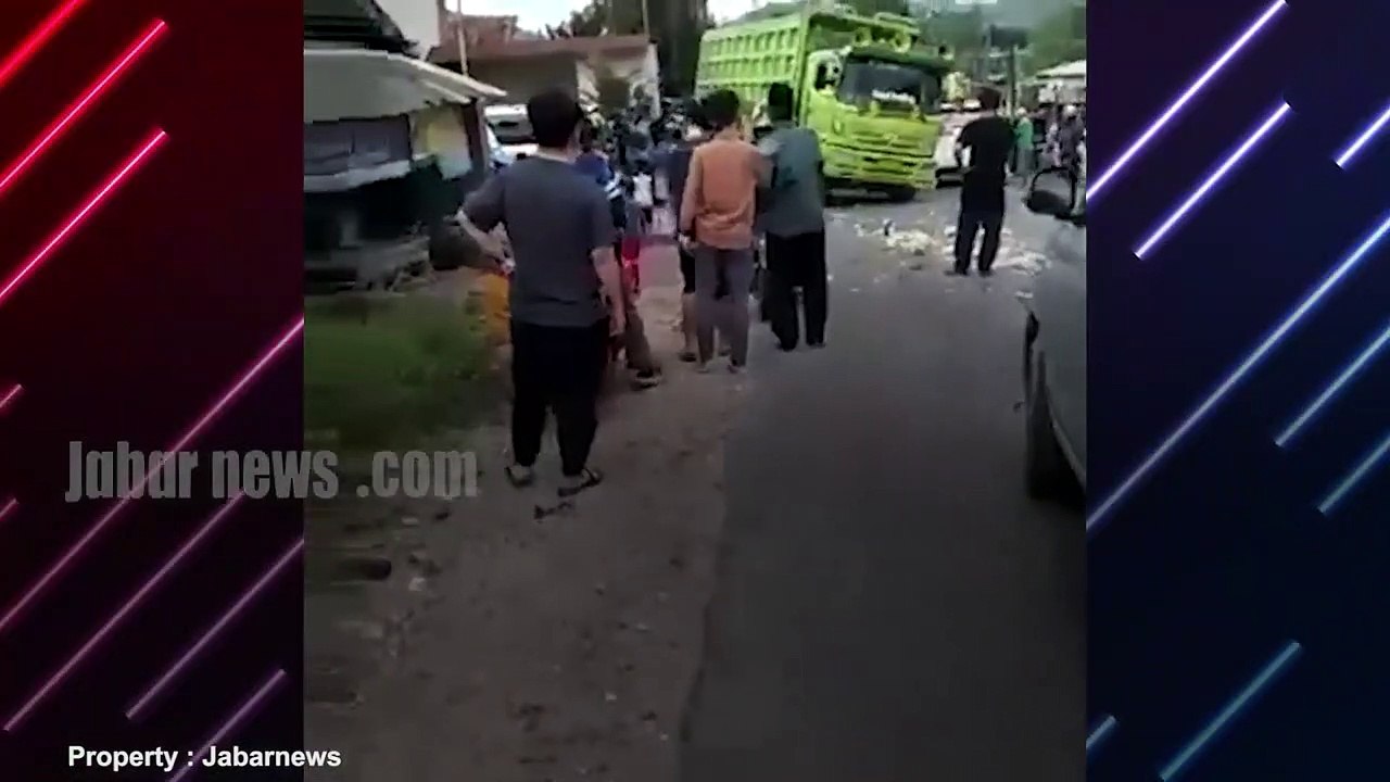 BREAKING NEWS!! TERJADI KECELAKAAN BERUNTUN DI JALUR PURWAKARTA BANDUNG