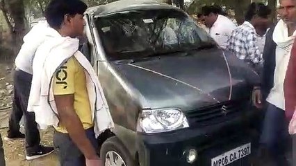 दौसा. खाटूश्यामजी से बालाजी जा रहे श्रद्धालुओं की कार पलटी