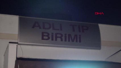 Son dakika haberi! 6 YAŞINDAKİ KIZ ÇOCUĞUNU YARALAYIP, BABASINI ÖLDÜREN ŞÜPHELİLERDEN BİRİ POLİS BASKININDA İNTİHAR ETTİ