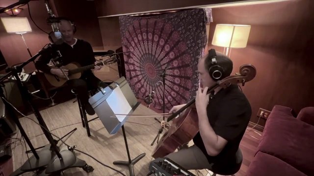 Guerre en Ukraine : Le chanteur Sting a interprété sur Instagram son tube Russians en soutien aux Ukrainiens et aux Russes qui s'élèvent contre la guerre