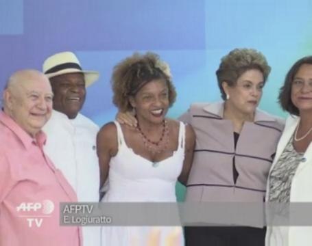 Brazilian artists express support for President Rousseff