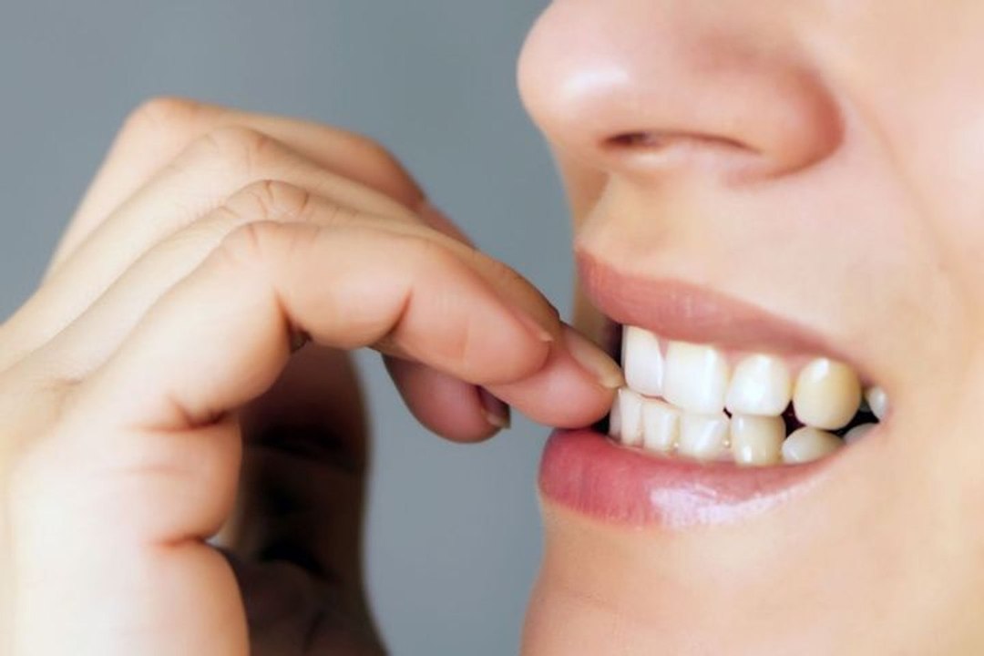 Vous vous rongez les ongles? Ce n'est pas forcément dû au stress...