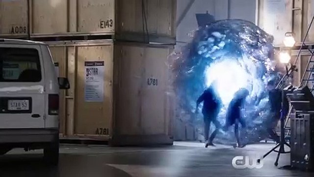 Cena Invasion! - Crossover entre The Flash, Arrow, Supergirl e Legends of Tomorrow