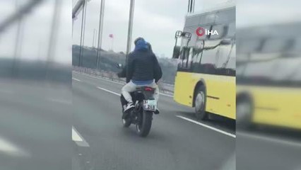 Köprü geçiş ücretinden kaçan motosikletliden pes dedirten yöntem: Plakasını cerrahi maskeyle kapattı