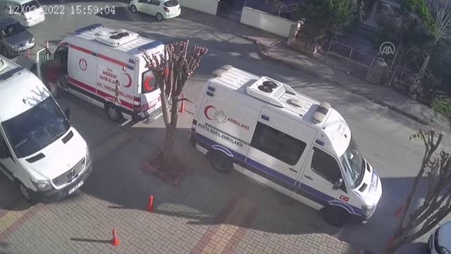 Ambulanstan telefon çalan zanlı kamera kayıtlarından tespit edilerek tutuklandı