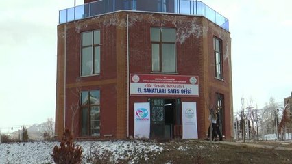 Kırsal mahallelerindeki kadınların hayatı aldıkları kurslarla değişiyor