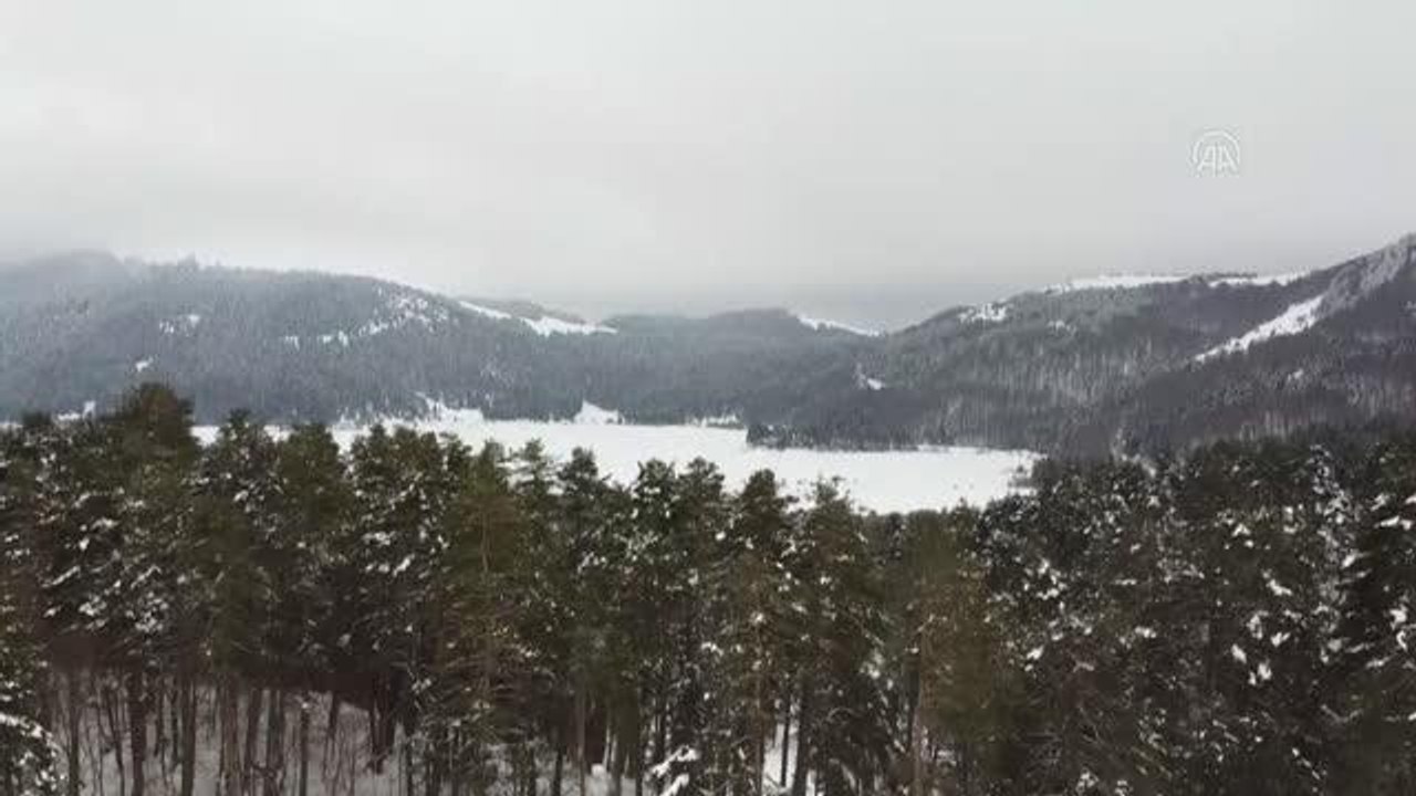 Karla kaplı Abant ve yaylaları havadan görüntülendi