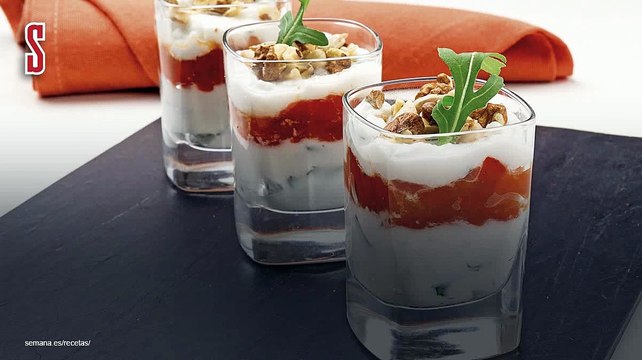 Vídeo Receta: Chupito de queso de cabra y pimientos con frutos secos