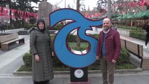 Trabzonspor'un şampiyonluk kupasını çocuklarının mezarına götürmek istiyorlar