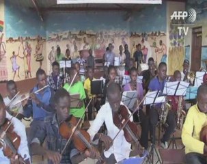 The orchestra changing the tune of one Nairobi slum