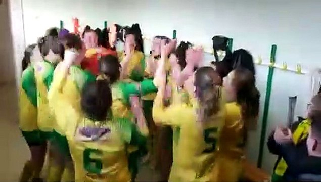 La joie dans le vestiaire pour les Feminines