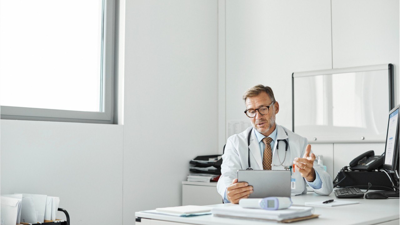 "Il travaillait trop" : un médecin du Pas-de-Calais suspendu six mois