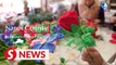 Disabled people knit Winter Paralympics bouquets