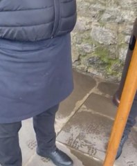 BEŞİKTAŞ'TA TESETTÜRLÜ KADINLARI İÇERİ ALMADIKLARI İDDİA EDİLEN RESTORAN YETKİLİLERİNE SORUŞTURMA