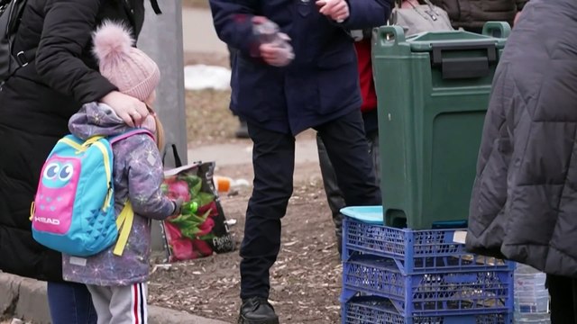 Киев и Париж критикуют маршруты эвакуации с Украины, предложенные Россией