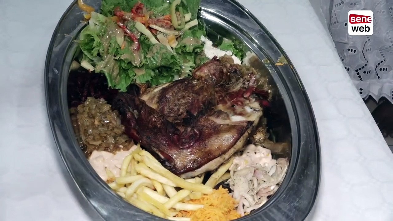 142e Appel_ admirez l’exceptionnel Berndé de Pape seck et les maîtres tailleurs