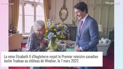 Elizabeth II réapparaît enfin ! Fini la Covid- 19, la canne et les gants, la reine reste inébranlable