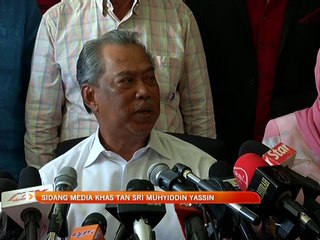 Kenapa saya harus keluar UMNO hanya kerana Tun M keluar - Muhyiddin Yassin