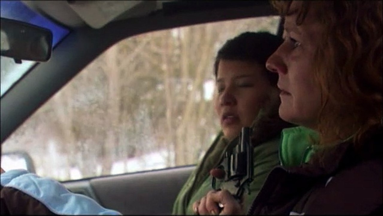 Frozen River (Río Helado) Clip (2)