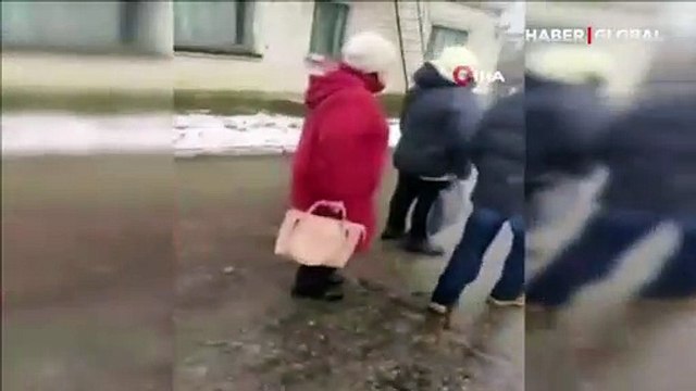 Ukrayna'nın Herson kentinde halkın Rus güçlerine karşı sivil direnişi devam ediyor