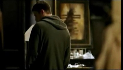 Fighting - Puños de asfalto Clip